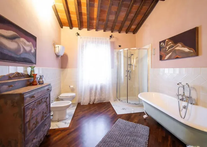 3 Pool Luxrury Lucignano