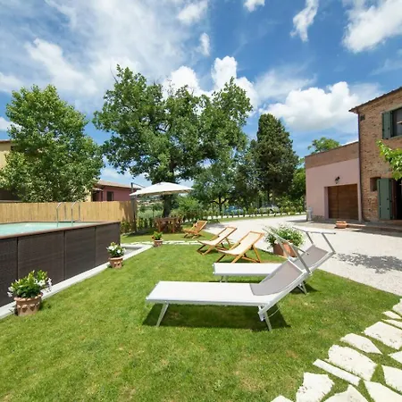 Вилла Slow Tuscany Pool, Jacuzzi & Sauna